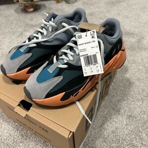 Yeezy 700